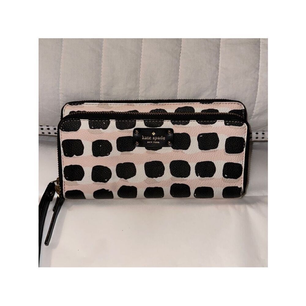 Kate Spade Grove Street Black White Beige Blush Pink Large Wristlet Wallet